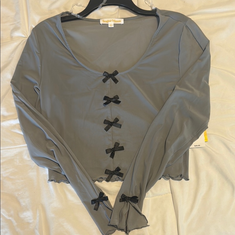 Sugar Gray Long Sleeve Crop Blouse